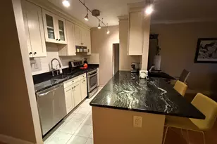 6 Whittier Pl, Boston, MA 02114 - Photo 4
