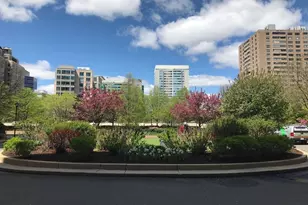 9 Hawthorne Pl, Boston, MA 02114 - Photo 10