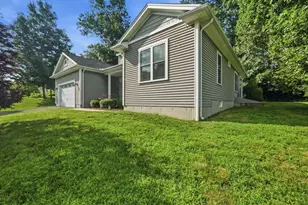 2 Dogwood Dr, Belchertown, MA 01007 - Photo 4