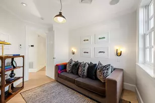6 W Hill Pl, Boston, MA 02114 - Photo 14