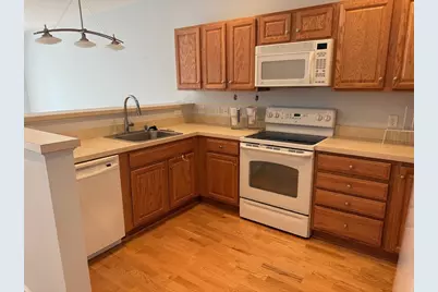 107 Clocktower Dr #207, Waltham, MA 02452 - Photo 4