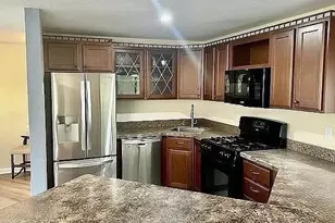 33 Spyglass Hill Dr, Ashland, MA 01721 - Photo 2