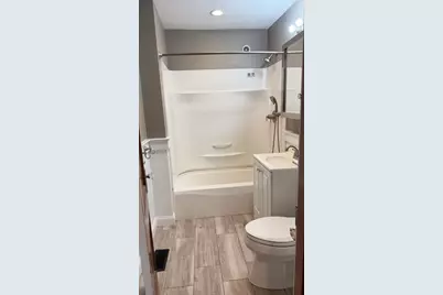 8 Elton St #1, Worcester, MA 01604 - Photo 20