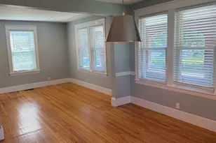 8 Elton St, Worcester, MA 01604 - Photo 6
