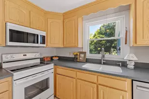 5 Noel Rd, Andover, MA 01810 - Photo 16