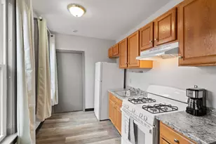 70 Russell St, Worcester, MA 01609 - Photo 14