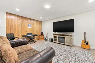 180 South St, Berlin, MA 01503 - Photo 26