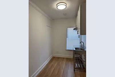 22 Hancock St, Malden, MA 02148 - Photo 6