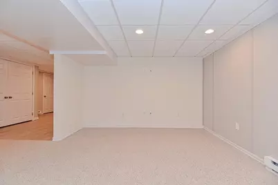 4 Edgemont Ave, Reading, MA 01867 - Photo 20
