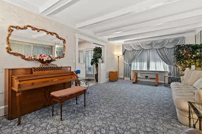 32 Sagamore Ave, Medford, MA 02155 - Photo 8