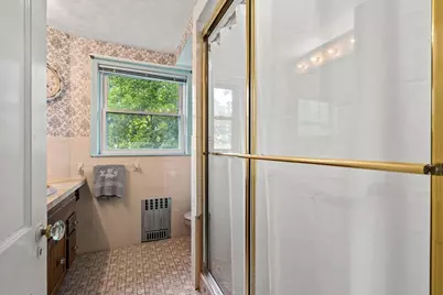 32 Sagamore Ave, Medford, MA 02155 - Photo 22