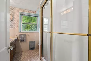 32 Sagamore Ave, Medford, MA 02155 - Photo 22
