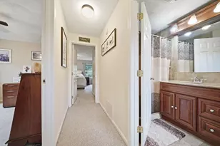 8 Quail Run, Tewksbury, MA 01876 - Photo 18