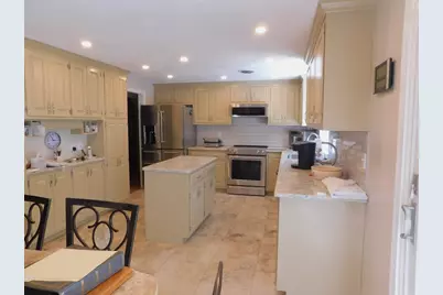 621 Marshall St, Holliston, MA 01746 - Photo 4