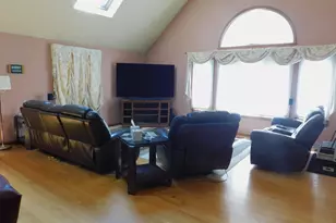 621 Marshall St, Holliston, MA 01746 - Photo 14
