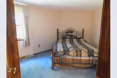 621 Marshall St, Holliston, MA 01746 - Photo 10