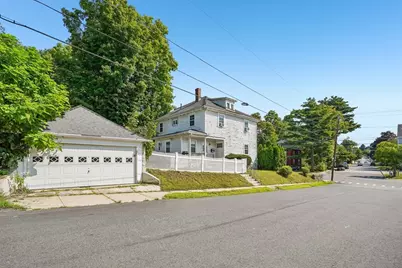 330 Primrose St, Haverhill, MA 01830 - Photo 1