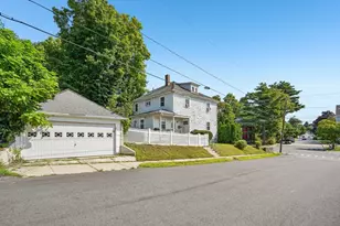 330 Primrose St, Haverhill, MA 01830 - Photo 1
