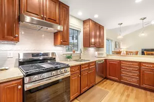 3 McGill Ct, Hopkinton, MA 01748 - Photo 10