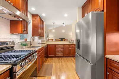 3 McGill Ct, Hopkinton, MA 01748 - Photo 8