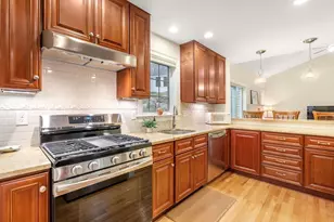 3 McGill Ct, Hopkinton, MA 01748 - Photo 10