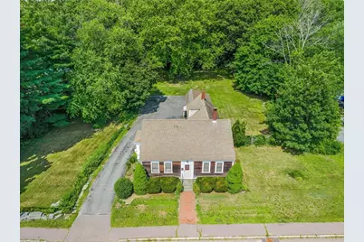 1313 Somerset Ave, Taunton, MA 02780 - Photo 2