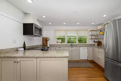 2 Adams Dr, Brimfield, MA 01010 - Photo 4