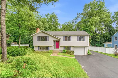 69 Lake St, Shrewsbury, MA 01545 - Photo 2