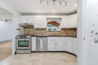 69 Lake St, Shrewsbury, MA 01545 - Photo 14