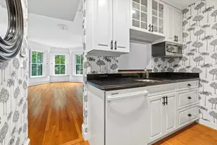 302 Commonwealth Ave, Boston, MA 02115 - Photo 6
