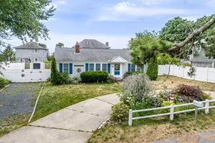 5 Water St, Yarmouth, MA 02673 - Photo 2