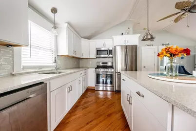 5 Water St, Yarmouth, MA 02673 - Photo 10