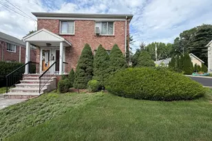 28 Sparrow St, Boston, MA 02132 - Photo 22