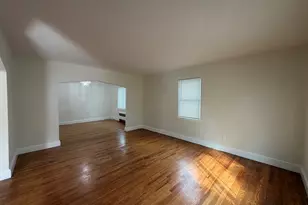 28 Sparrow St, Boston, MA 02132 - Photo 8