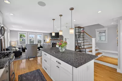 7 Conant Street #Unit 4, Provincetown, MA 02657 - Photo 4