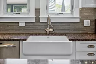 7 Conant St, Provincetown, MA 02657 - Photo 6