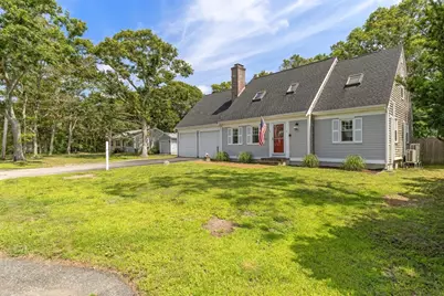 835 Old Barnstable, Falmouth, MA 02536 - Photo 2