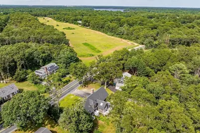 835 Old Barnstable, Falmouth, MA 02536 - Photo 26
