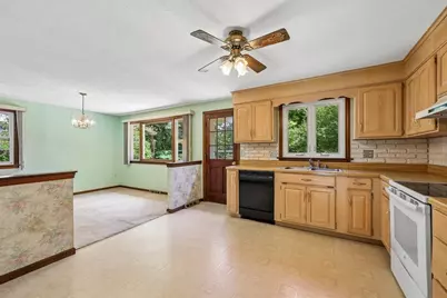 60 Forest Hill Rd, Agawam, MA 01030 - Photo 6