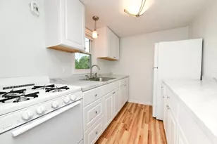 27 Lake Dr, Plymouth, MA 02360 - Photo 8