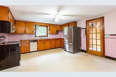 7 Fairacres Ave, Raynham, MA 02767 - Photo 12