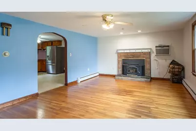7 Fairacres Ave, Raynham, MA 02767 - Photo 4