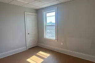 187 White St, Lowell, MA 01854 - Photo 14