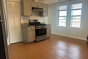 187 White St, Lowell, MA 01854 - Photo 10