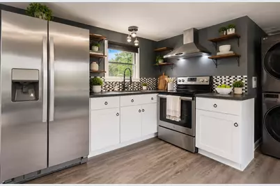 170 Rockland #9, Hingham, MA 02043 - Photo 1