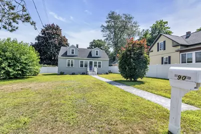 90 Gilbert St, Lawrence, MA 01843 - Photo 4