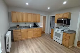 65 Paine St, Worcester, MA 01605 - Photo 8