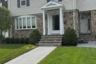121 Albemarle Rd, Newton, MA 02460 - Photo 2