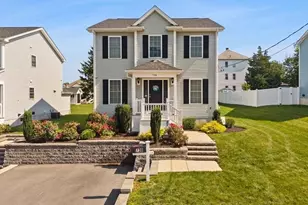 738 Hicks St, Fall River, MA 02724 - Photo 2