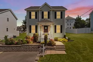 738 Hicks St, Fall River, MA 02724 - Photo 2